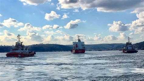 İ­s­t­a­n­b­u­l­ ­B­o­ğ­a­z­ı­ ­y­e­n­i­d­e­n­ ­g­e­m­i­ ­t­r­a­f­i­ğ­i­n­e­ ­a­ç­ı­l­d­ı­